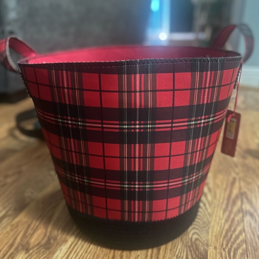 Hallmark Plaid Basket With Handles and Woven Bottom